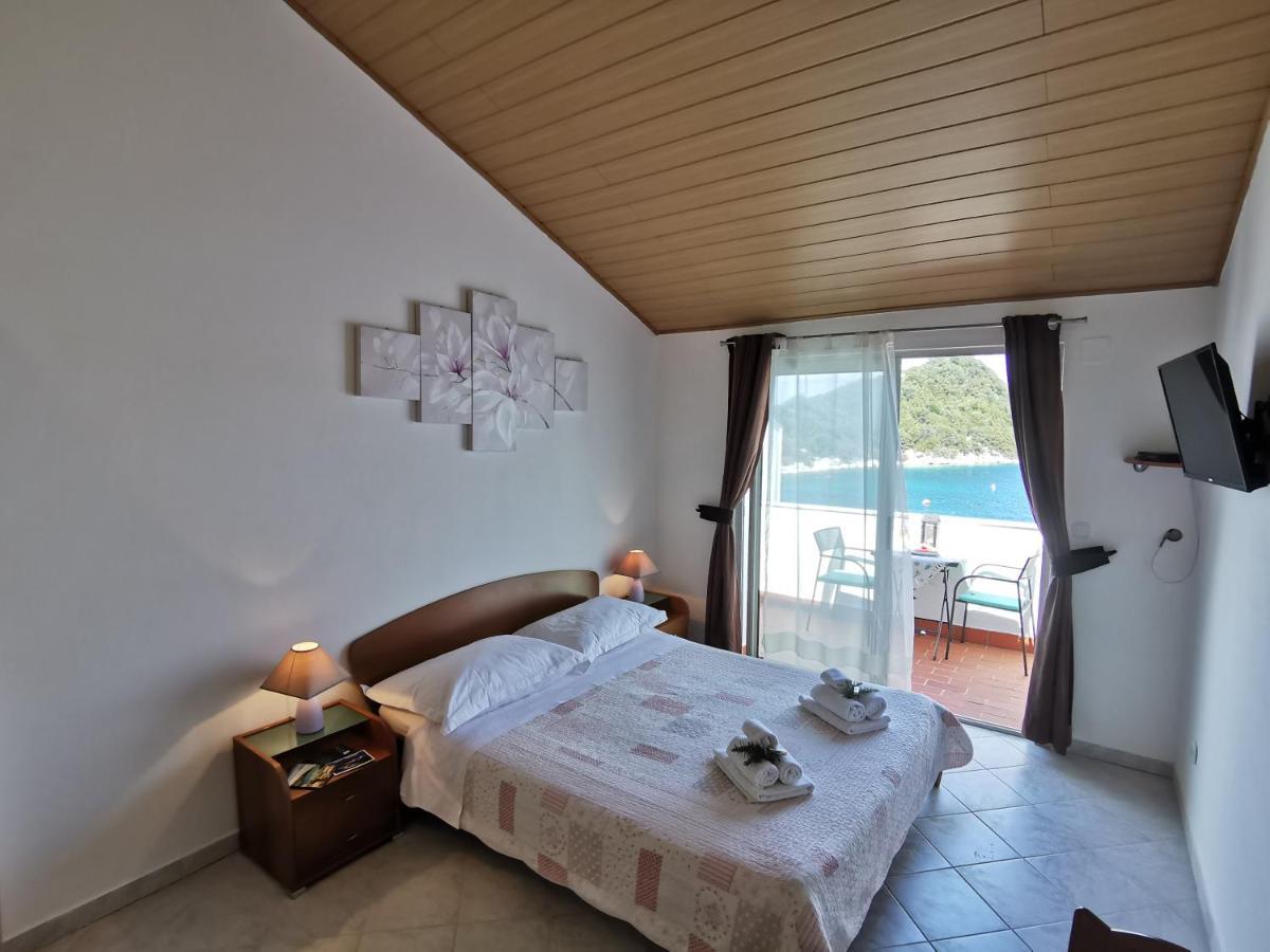 Apartments Marija Lastovo Bagian luar foto