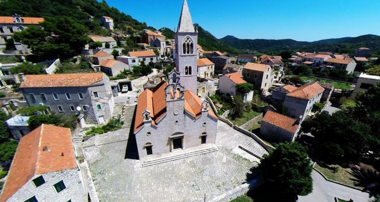 Apartments Marija Lastovo Bagian luar foto